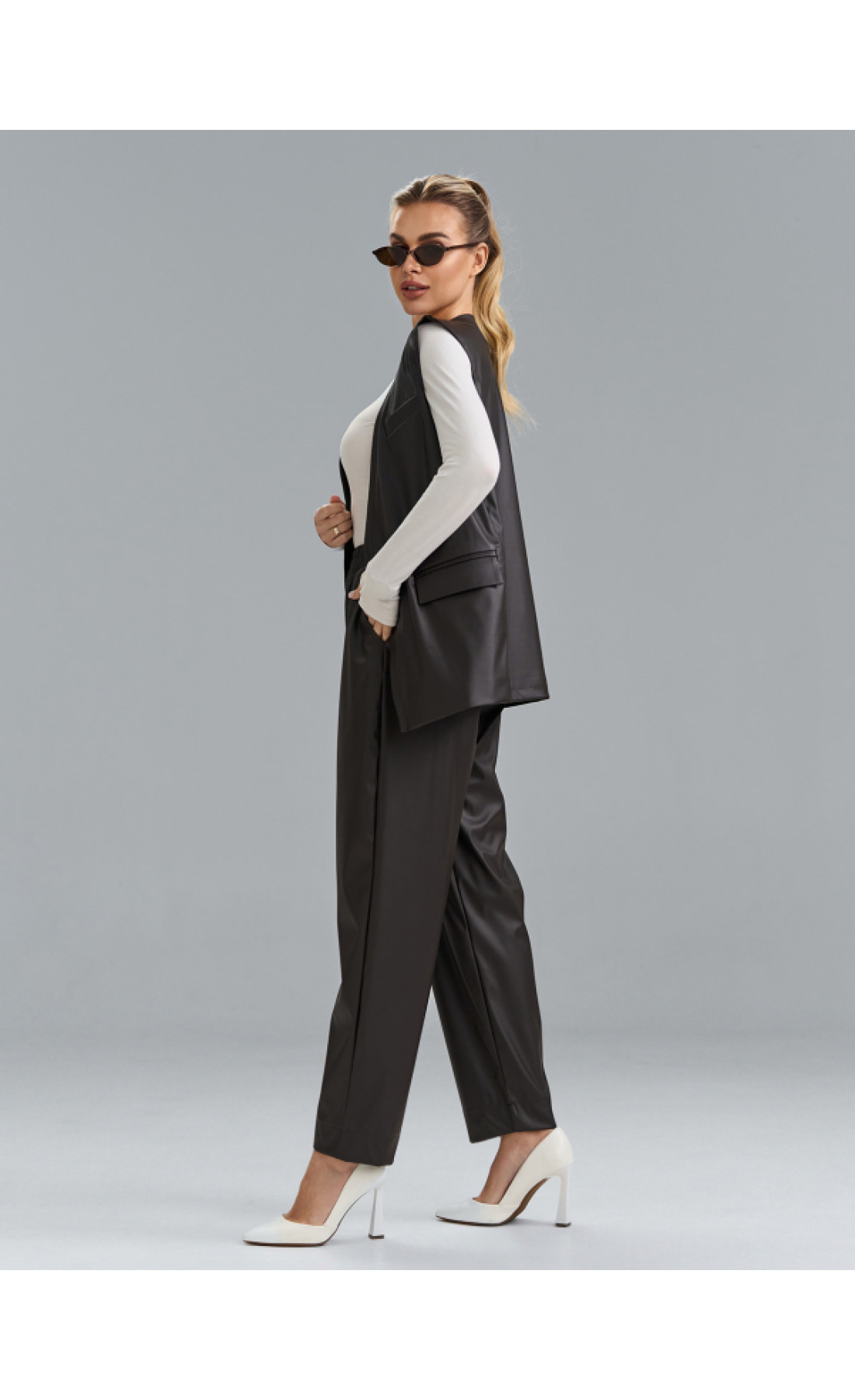 Жіночий костюм Issp