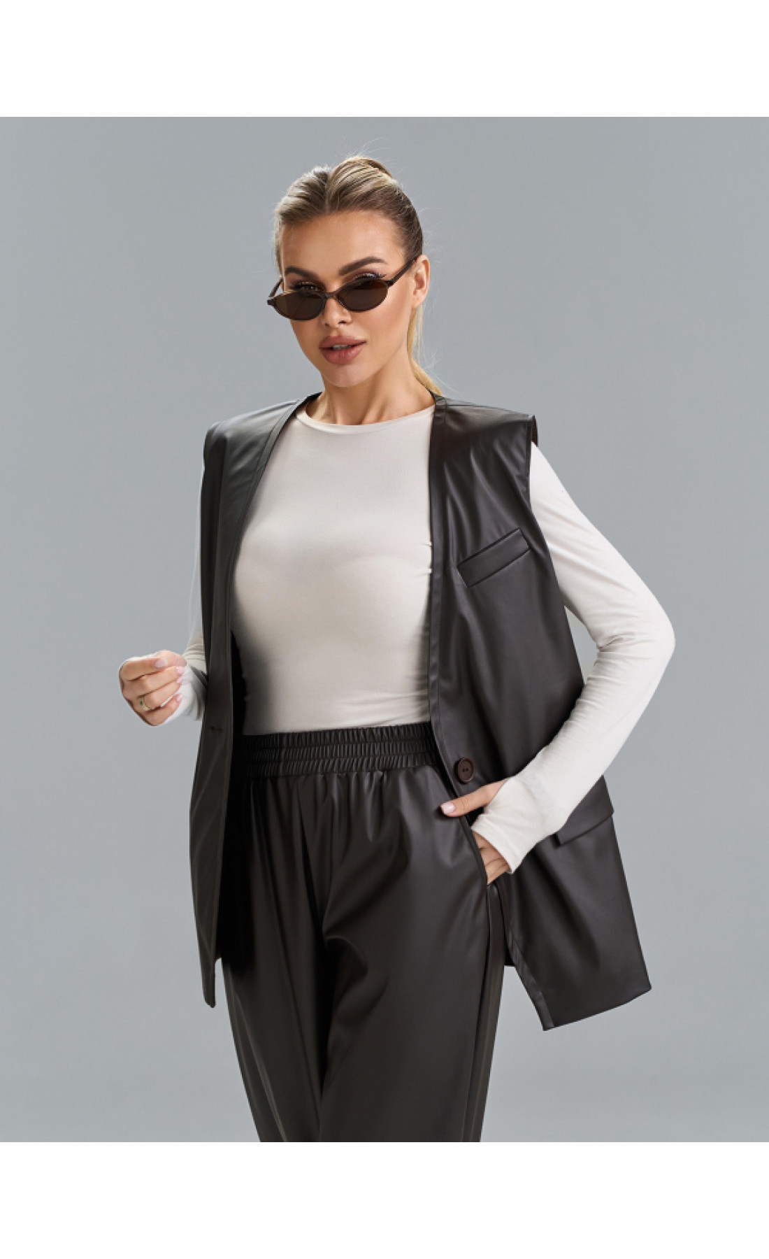 Жіночий костюм Issp