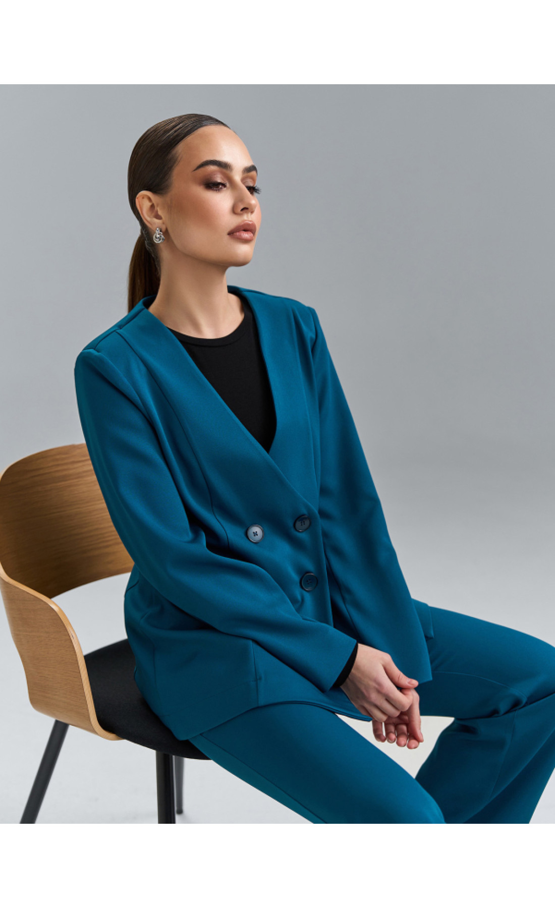 Жіночий костюм Issp