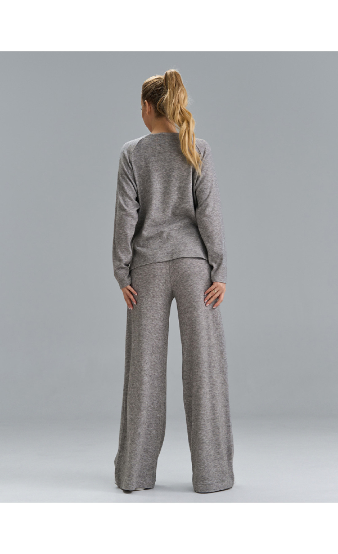 Жіночий костюм Issp