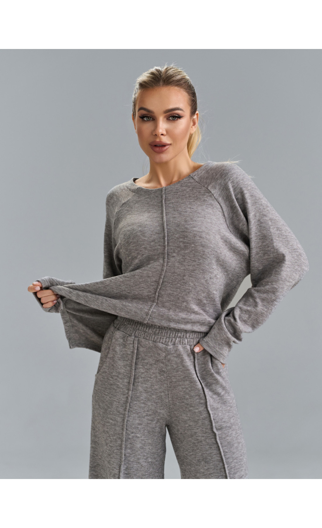 Жіночий костюм Issp