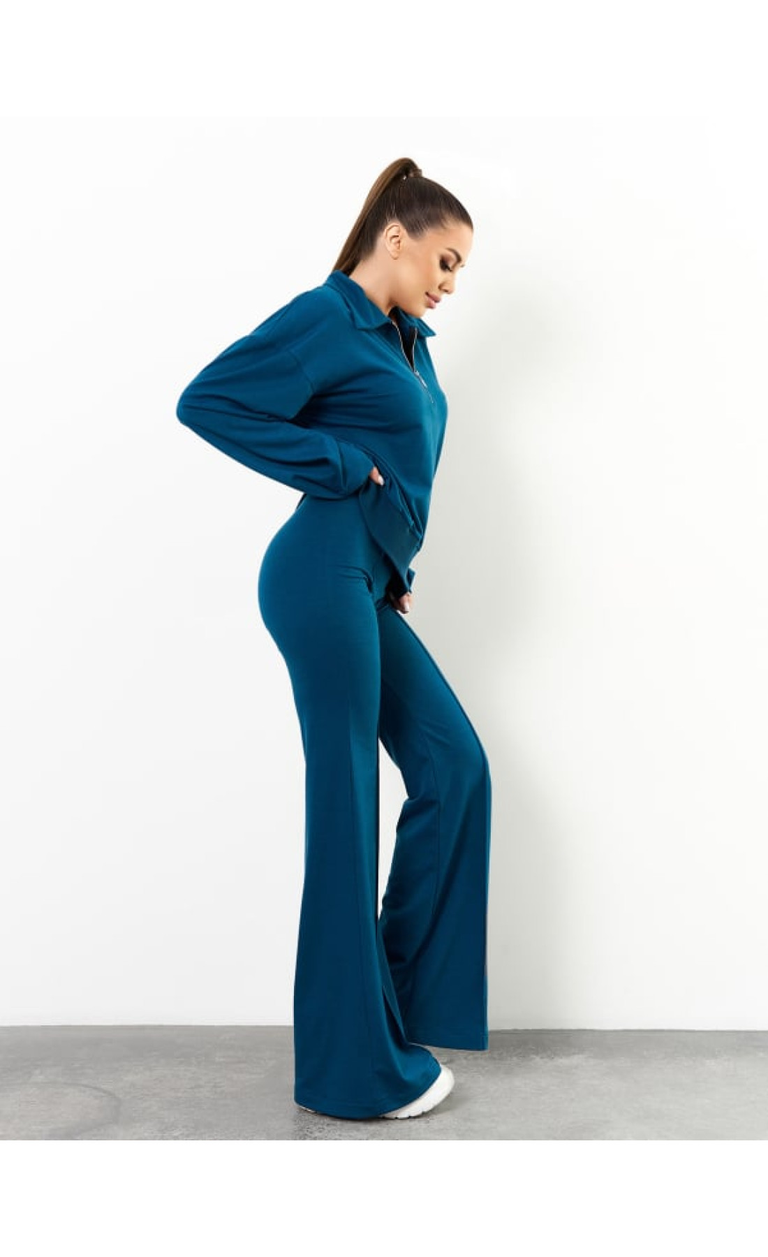 Жіночий костюм Issp