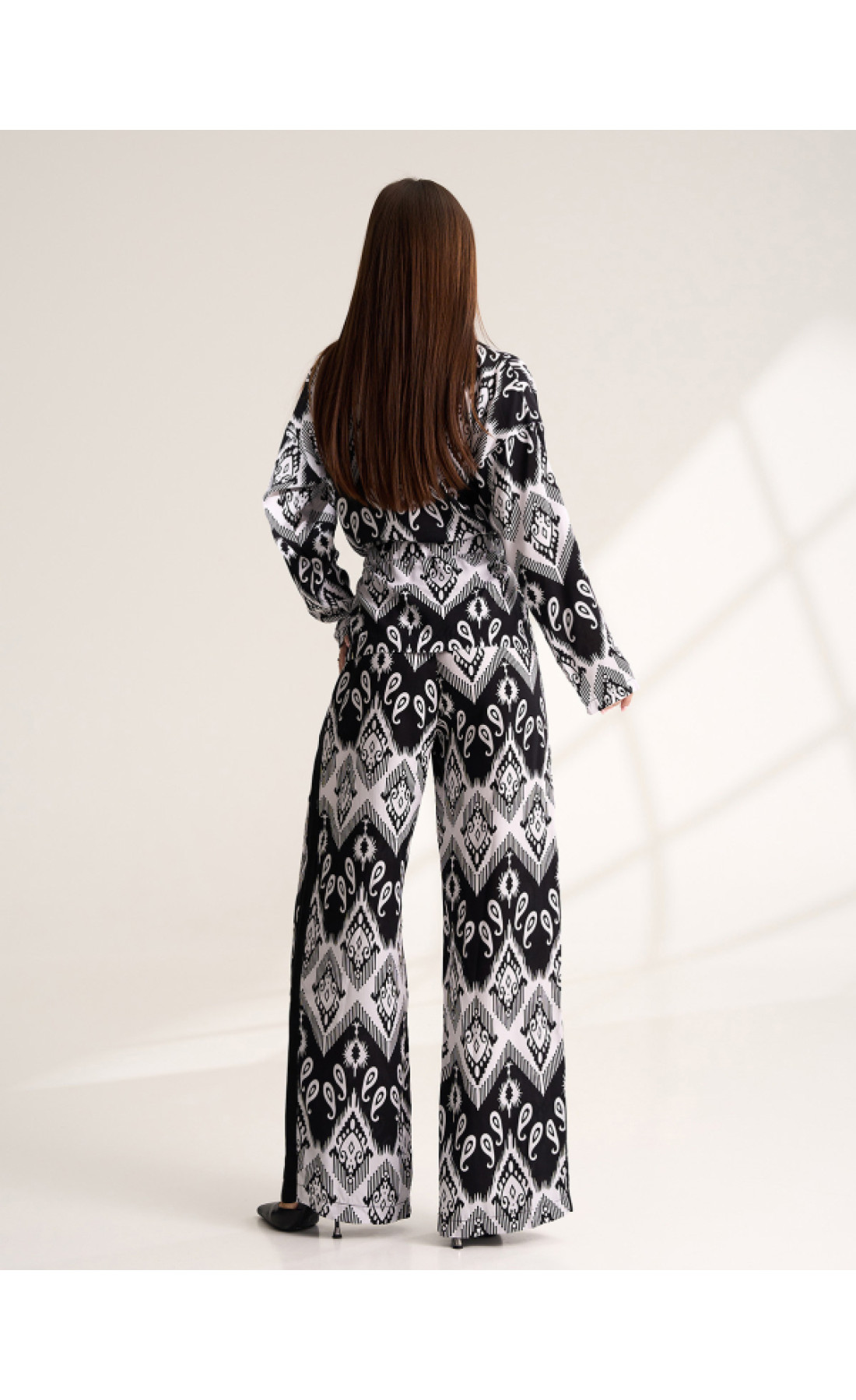 Жіночий костюм Issp