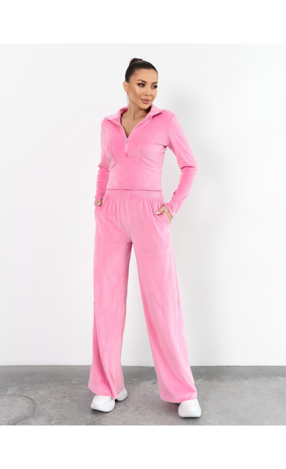 Жіночий костюм Issp