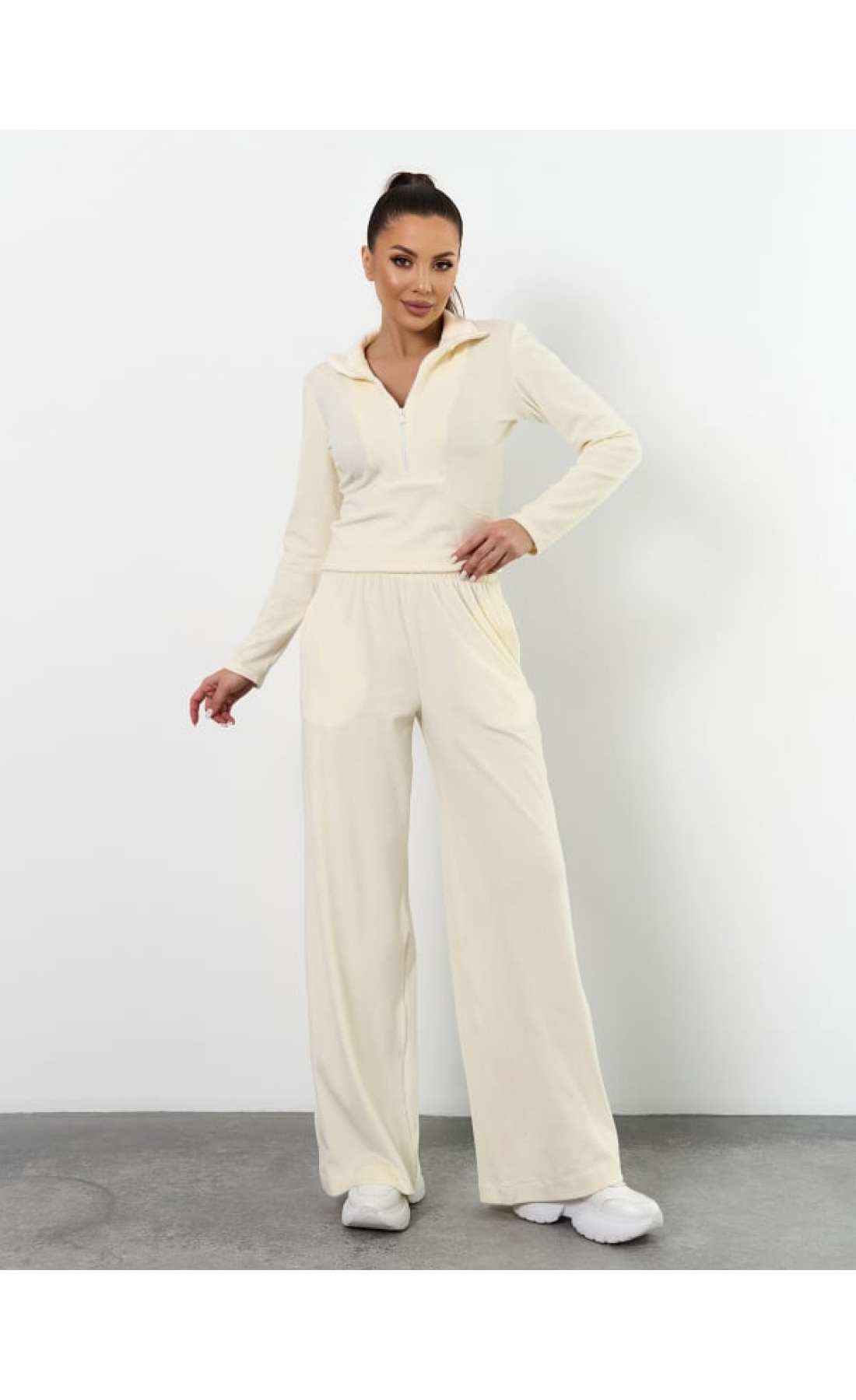 Жіночий костюм Issp