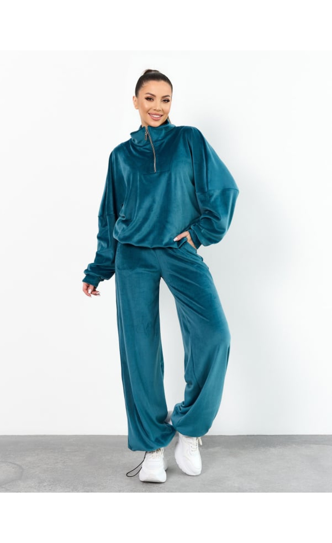 Жіночий костюм Issp