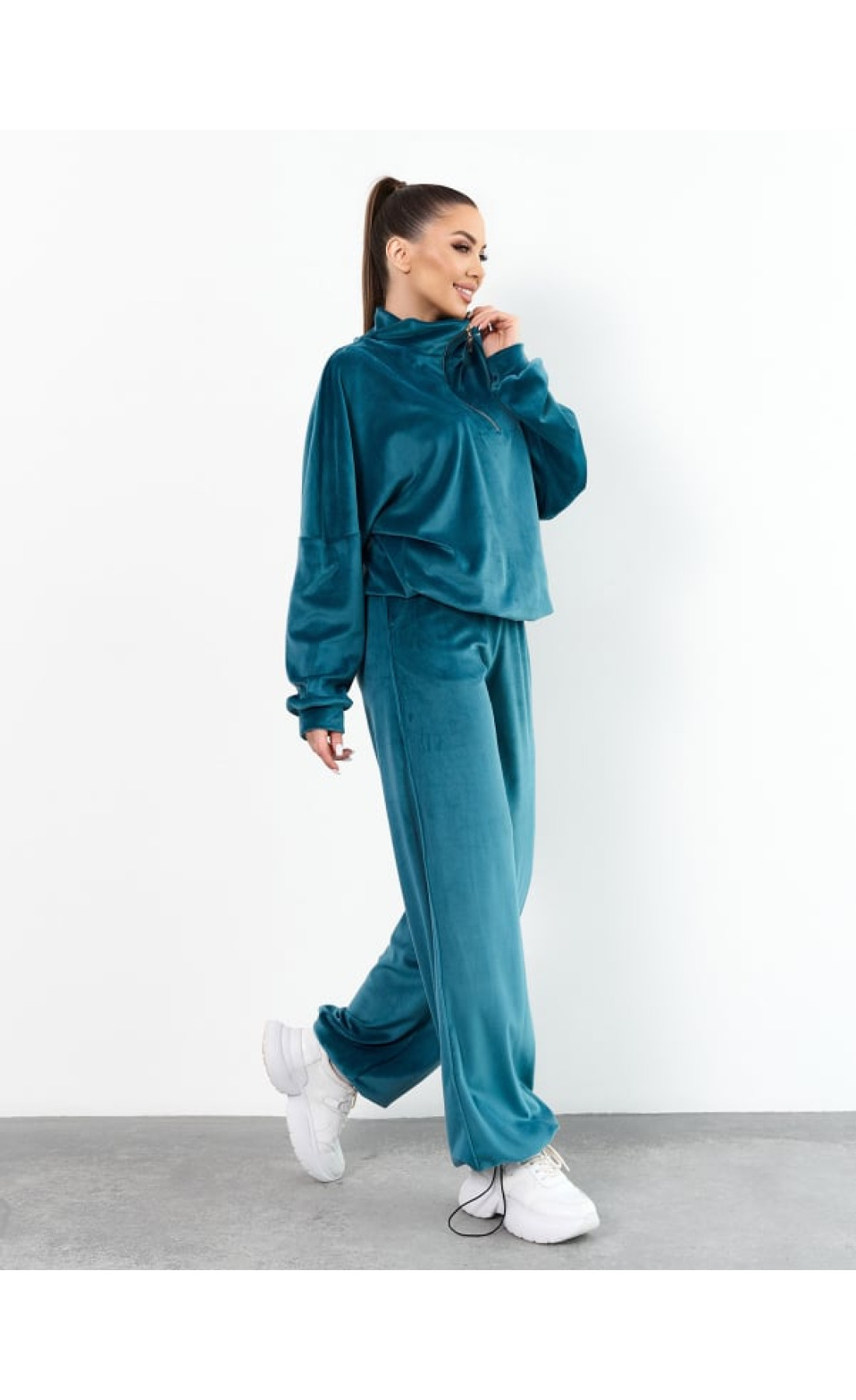 Жіночий костюм Issp