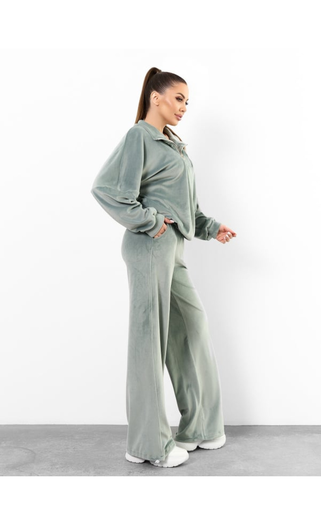 Жіночий костюм Issp