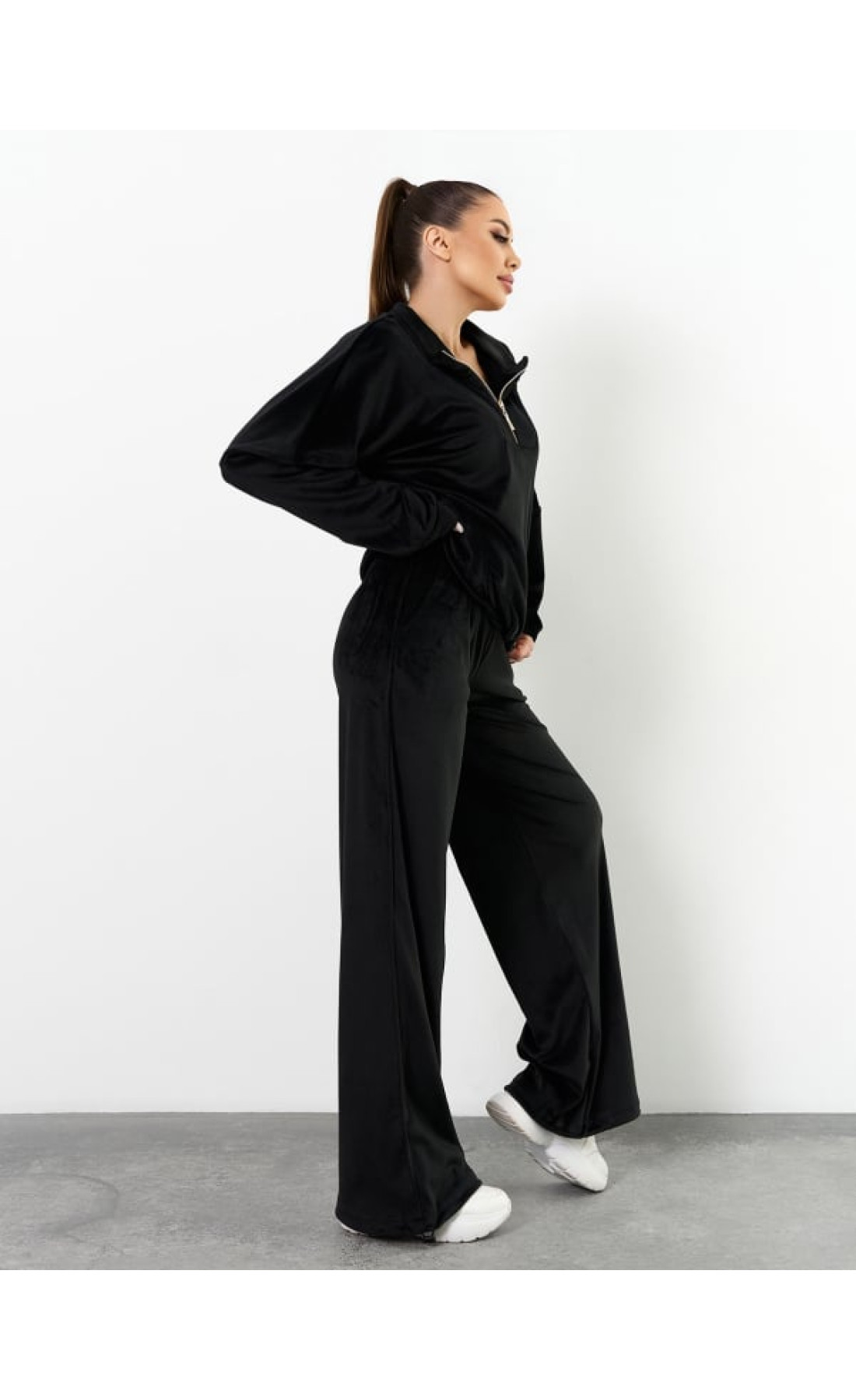 Жіночий костюм Issp