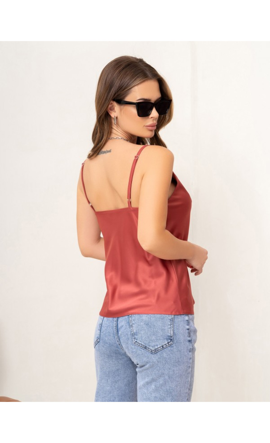 Жіночий топ Issp