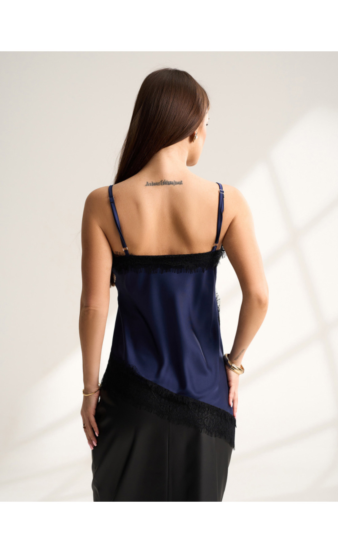 Жіночий топ Issp