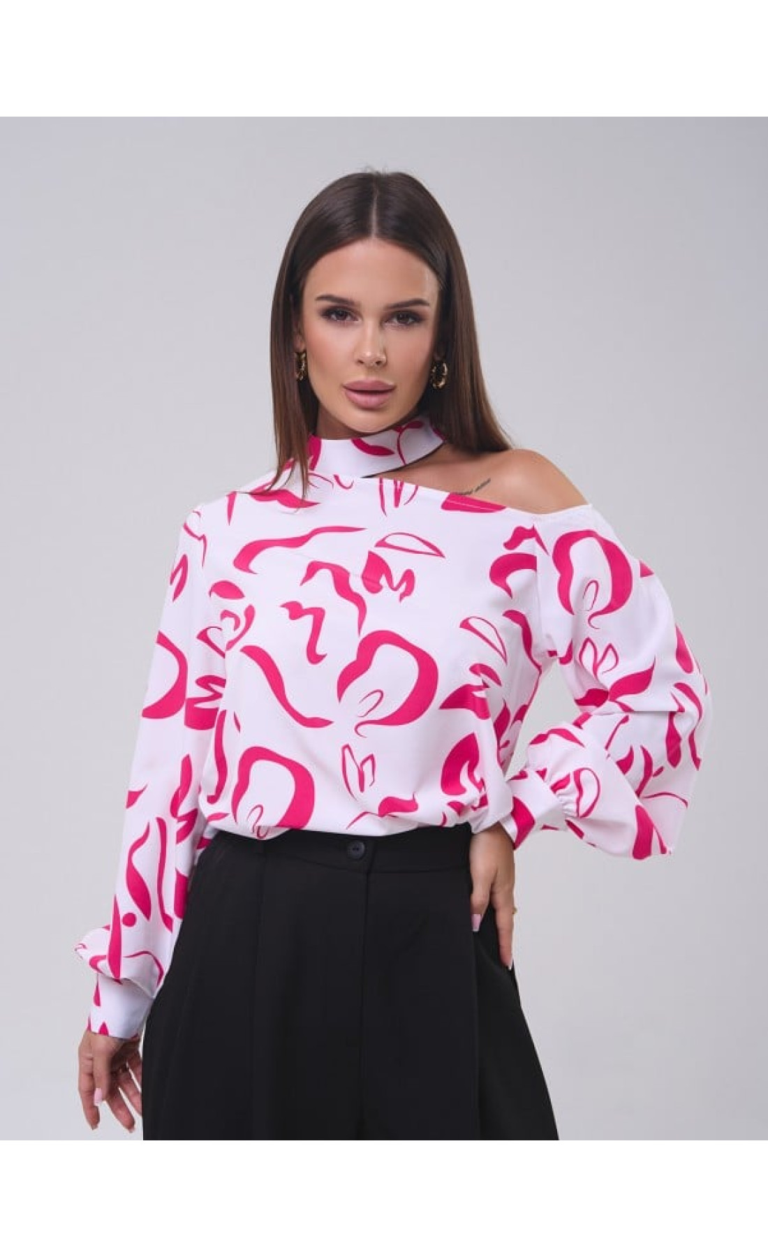 Блузи Issp
